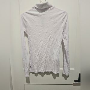 Tight fit turtle neck